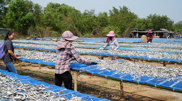 Migrant community in Rayong, Thailand.jpg
