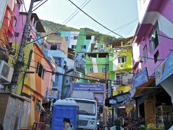 Santa Marta favela_Flickr.jpg